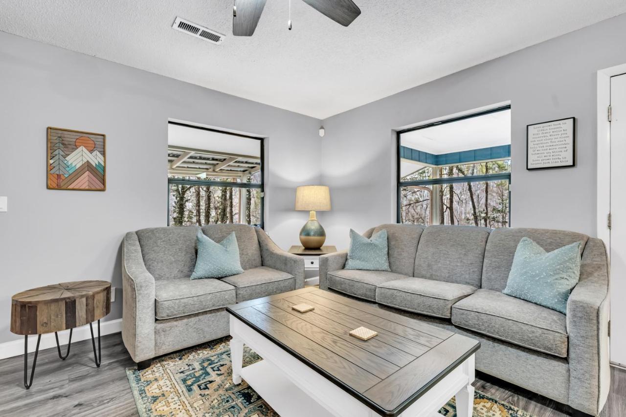 The Cozy Cove, Hot Tub, Wifi, 1089 Free Tickets Each Paid Day, Dollywood And More Sevierville Kültér fotó